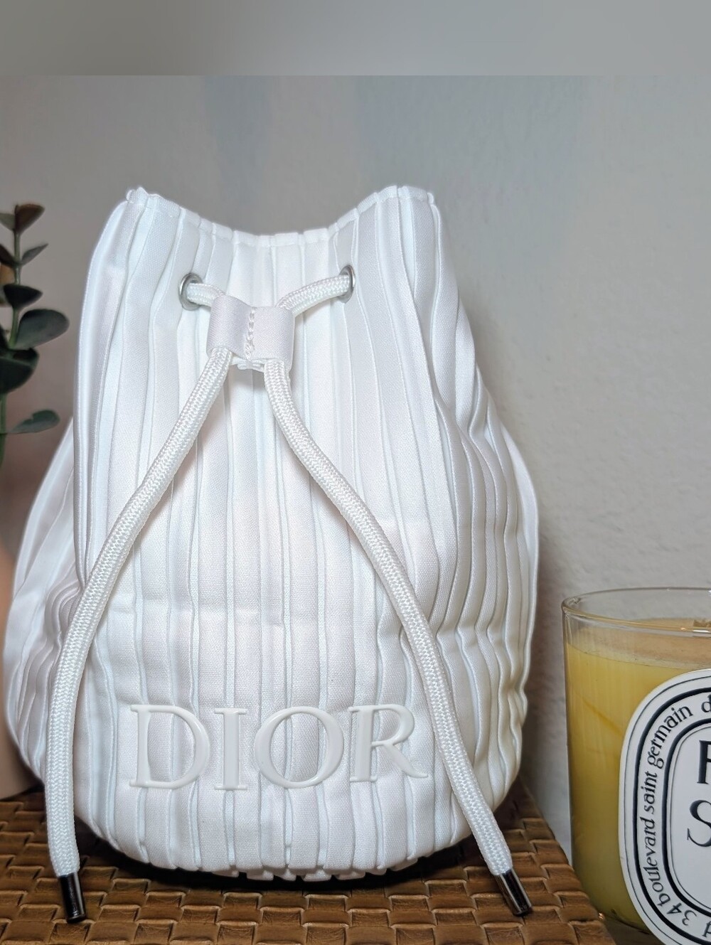 Dior White Quilted Drawstring Bucket Bag GWP